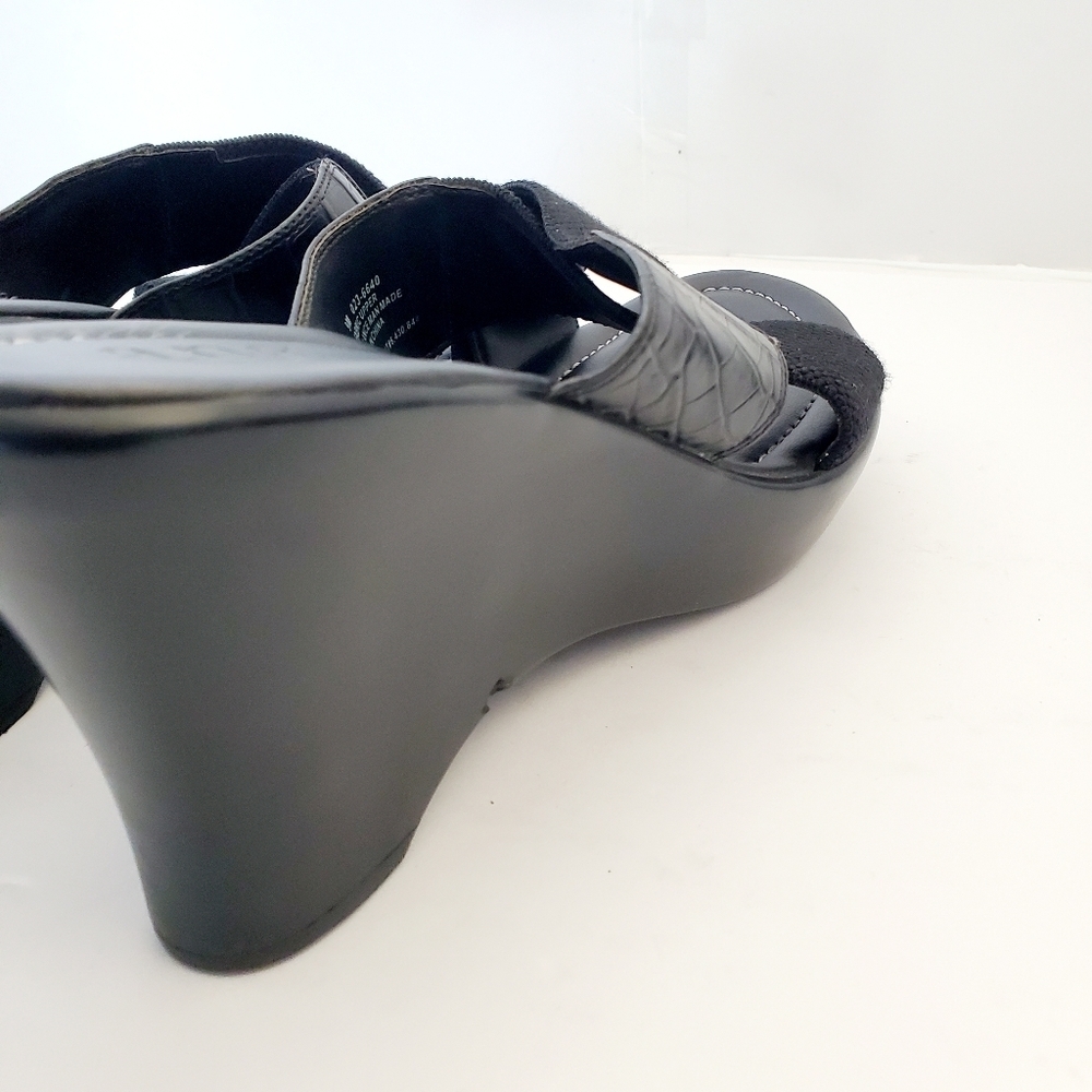 A.N.A Criss Cross Strap Black Open Toe Wedge Mule Sandals Size 9M - Picture 8 of 12